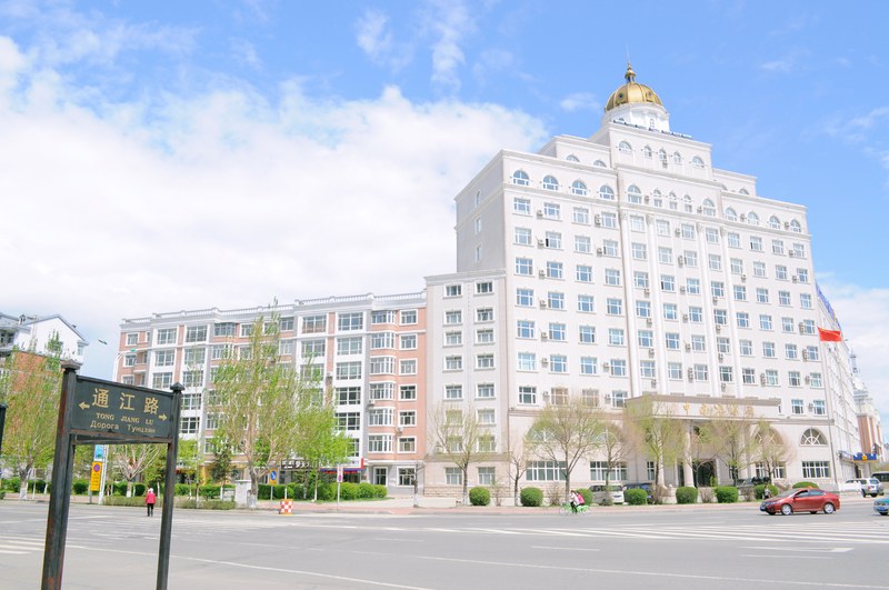 Heihe, China (8810403846).jpg