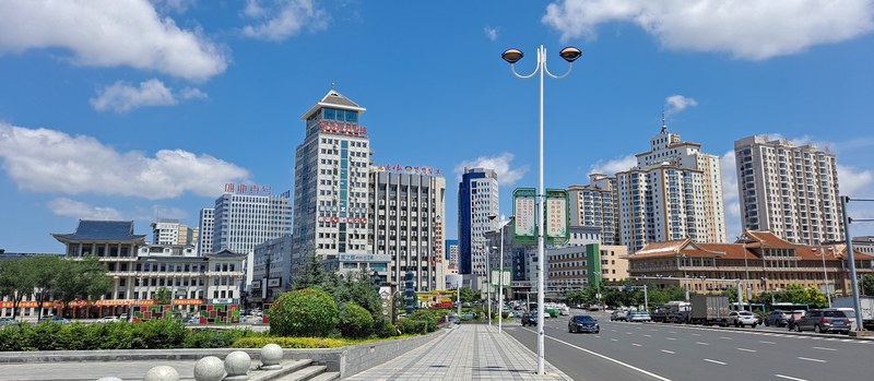 Yanji, China (cropped).jpg