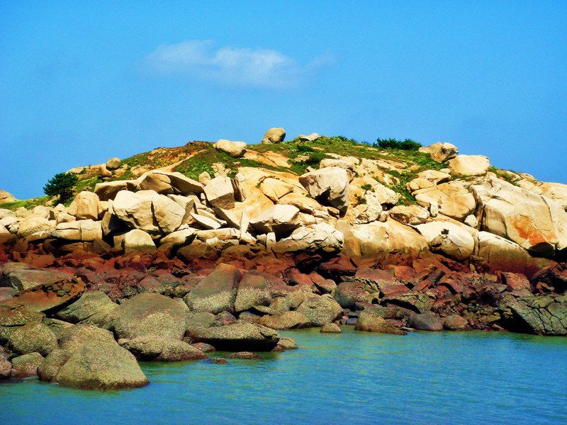 Little rocky mountain in Ping Tan, China - panoramio.jpg